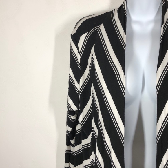 White House Black Market b&w stripe cardigan med - Picture 2 of 5